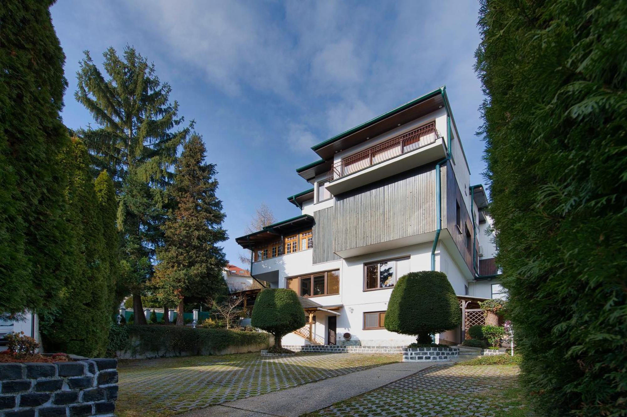 Panoramic Castle Suite With Free Private Parking Bratislava Esterno foto